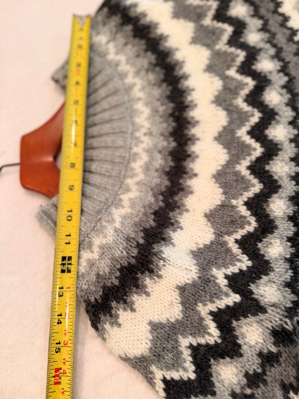 Banana Republic Fair Isle Wool Blend Gray Patterned Women's Sweater XS - Picture 2 of 7
